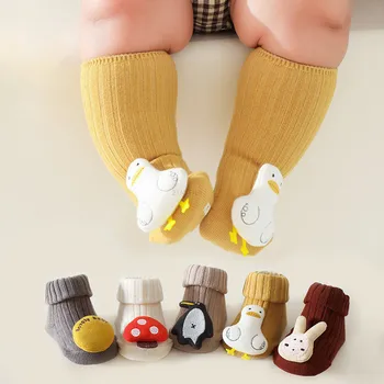 Бебешки чорапи със сладка кукла, детски чорапи с герои от анимационни филми, нескользящие чорапи за момичета и момчета, пролетно-есенни сладки чорапи за новородени