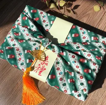 Коледен подаръчен пакет Носна кърпичка Furoshiki 70*70 см памук Зелен японски