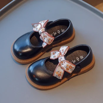 Детски обувки от матова кожа, модерен универсален обувки принцеса с лък и бродерия, проста детски обувки с кръгло бомбе, малка черна Mary Janes