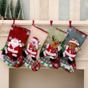 Коледни подаръци от бонбони Чорапи Украшение чанти подпори Дядо коледа, Снежен човек на Чорапи, Средно подарък-коледна украса